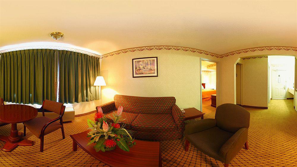 Quality Inn & Suites Morrow Atlanta South Exterior foto